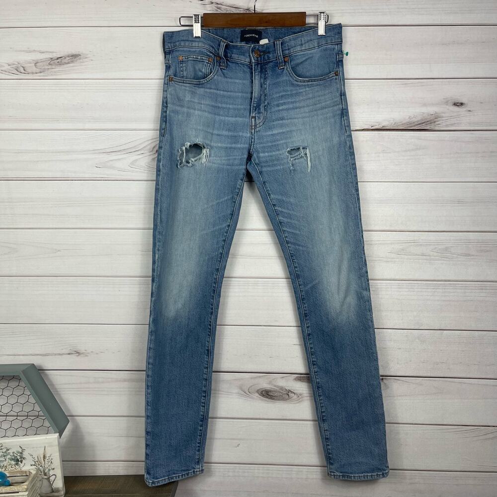 J. Crew 484 Slim Men's Light wash Distressed Jeans Size 32X32‎